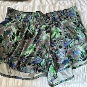 Lululemon Tracker 5” Shorts